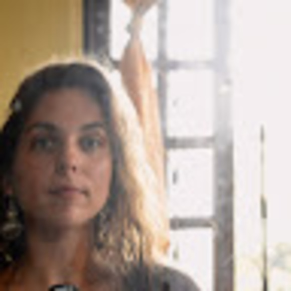 Meet your Posher, Cassandra - Picture 1 of 1